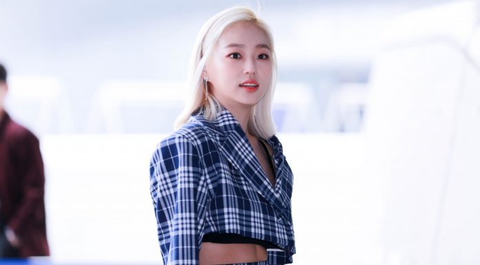 190321 丞延 승연 SeungYeon 睿恩 예은 YeEun (CLC 씨엘씨 シーエルシー) – 首爾時裝週 더갱 TheGang