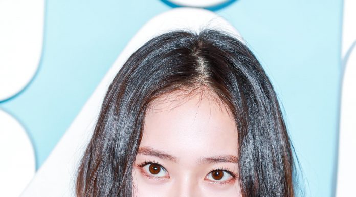 190321 鄭秀晶 Krystal – Miu Miu 2019 春夏系列「e-MIU-ticons」藝術裝置發佈酒會