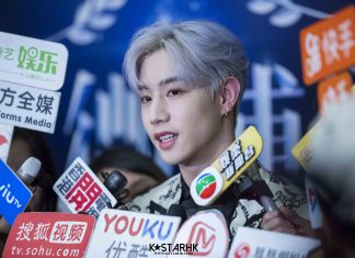 190411 群星匯聚100樓高廈 GOT7成員段宜恩(Mark)、2PM成員尼坤(Nichkhun)齊奪獎