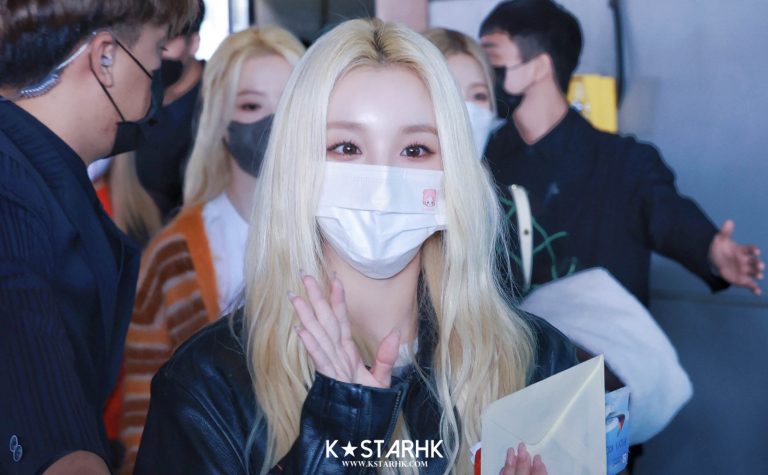 [台灣機場直擊]（G）I-DLE 到訪台灣 舒華回家過新年(230113)