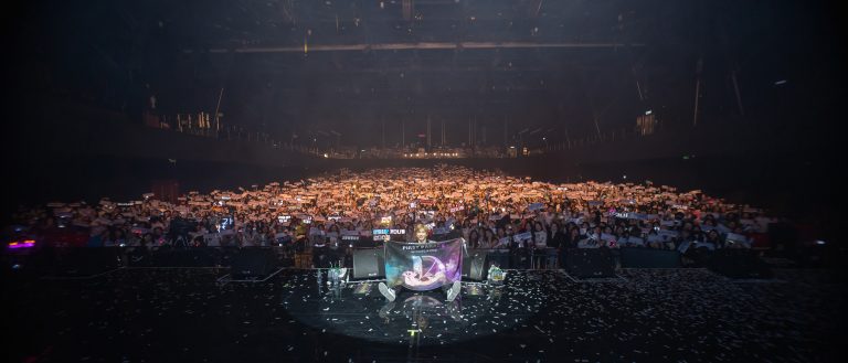 姜丹尼爾首場香港show 落力唱跳高呼:I love you Hong Kong 姜丹尼爾首場香港show 落力唱跳高呼:I love you Hong Kong