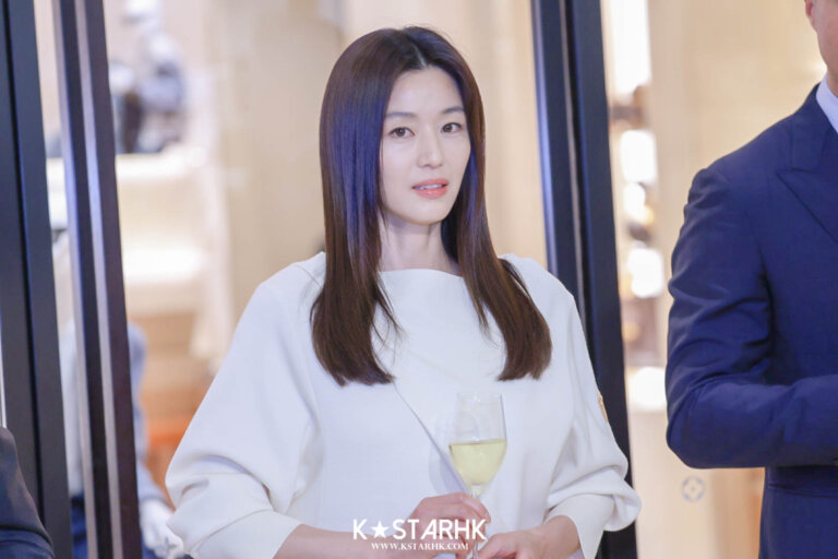 [澳門品牌時尚活動] #全智賢 #전지현 #JunJiHyun – Louis Vuitton澳門四季名店專門店重新開業開幕活動 (250605)